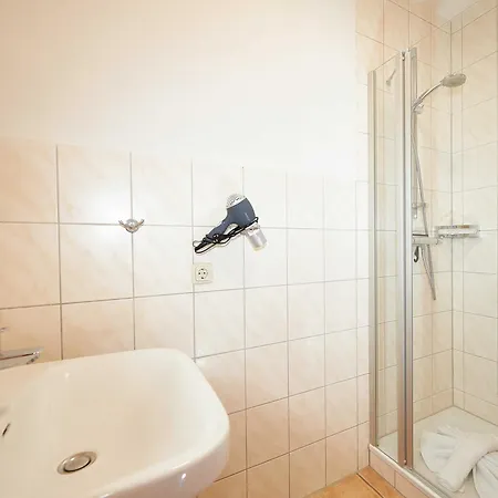 Ferienhaus Strandschlösschen - House Half 3 *