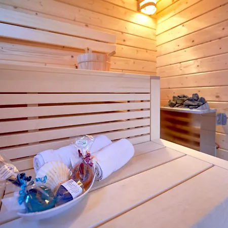 Strandschlösschen - House Half 3 * Sellin (Rugen)