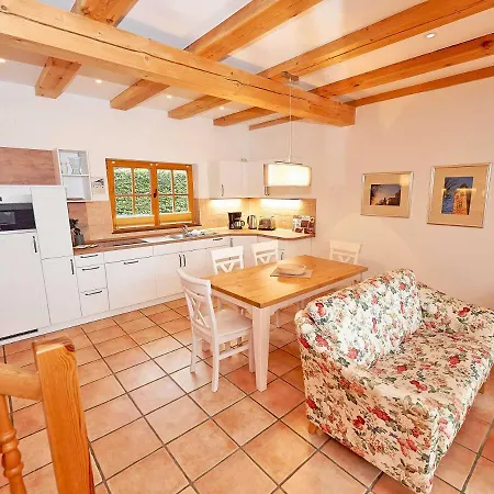 Strandschlösschen - House Half 3 * Sellin (Rugen)