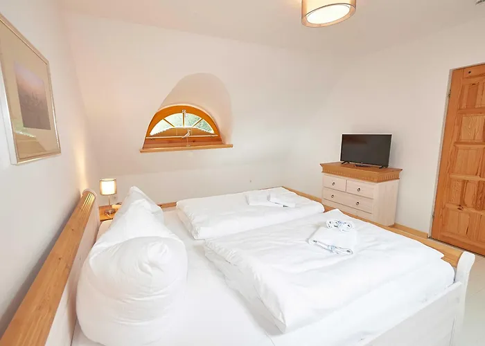 Strandschlösschen - House Half 3 * Sellin (Rugen)