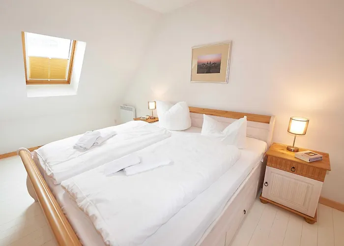 Strandschloesschen - Haushaelfte 3 Sellin (Rugen)