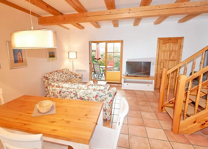 Strandschlösschen - House Half 3 Ferienhaus *