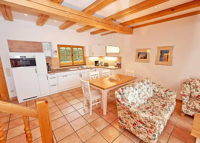 Strandschlösschen - House Half 3 * Sellin (Rugen)