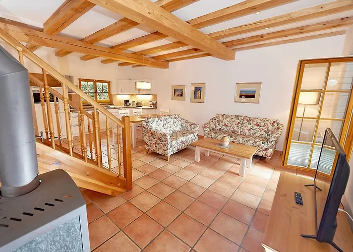 Strandschlösschen - House Half 3 Sellin (Rugen)